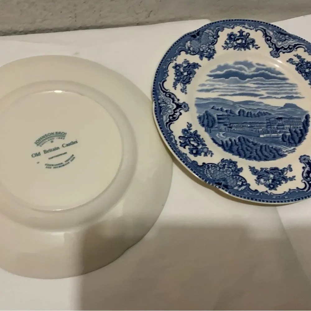 2 Vintage Johnson Bros Old Britain Castles Blarney Castle 8”Plate Blue White G15